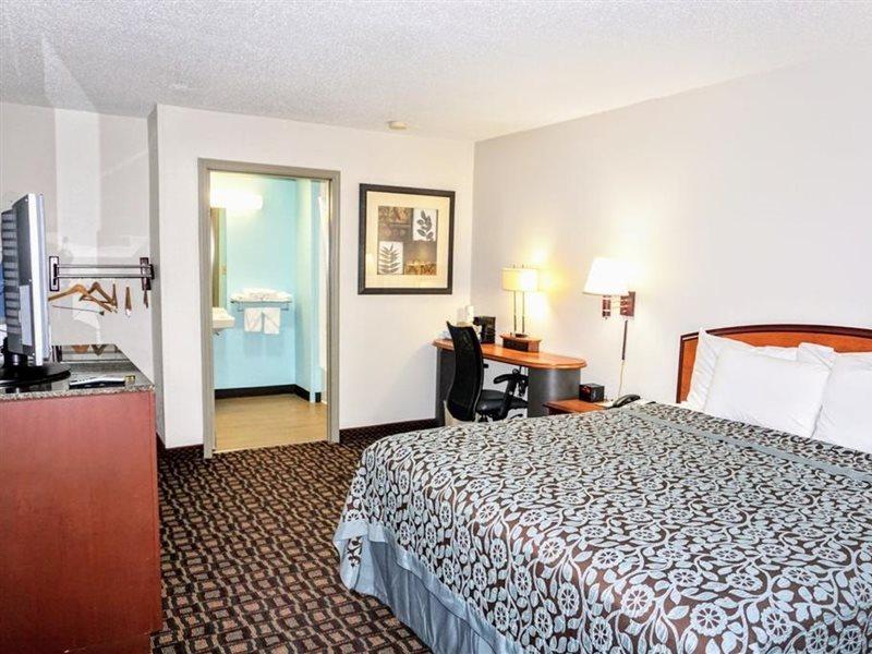 Days Inn By Wyndham Augusta Wheeler Road Exteriér fotografie