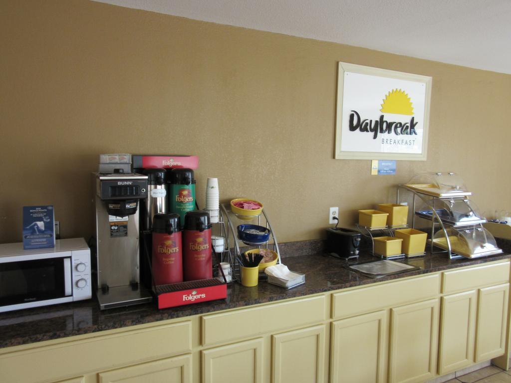 Days Inn By Wyndham Augusta Wheeler Road Exteriér fotografie