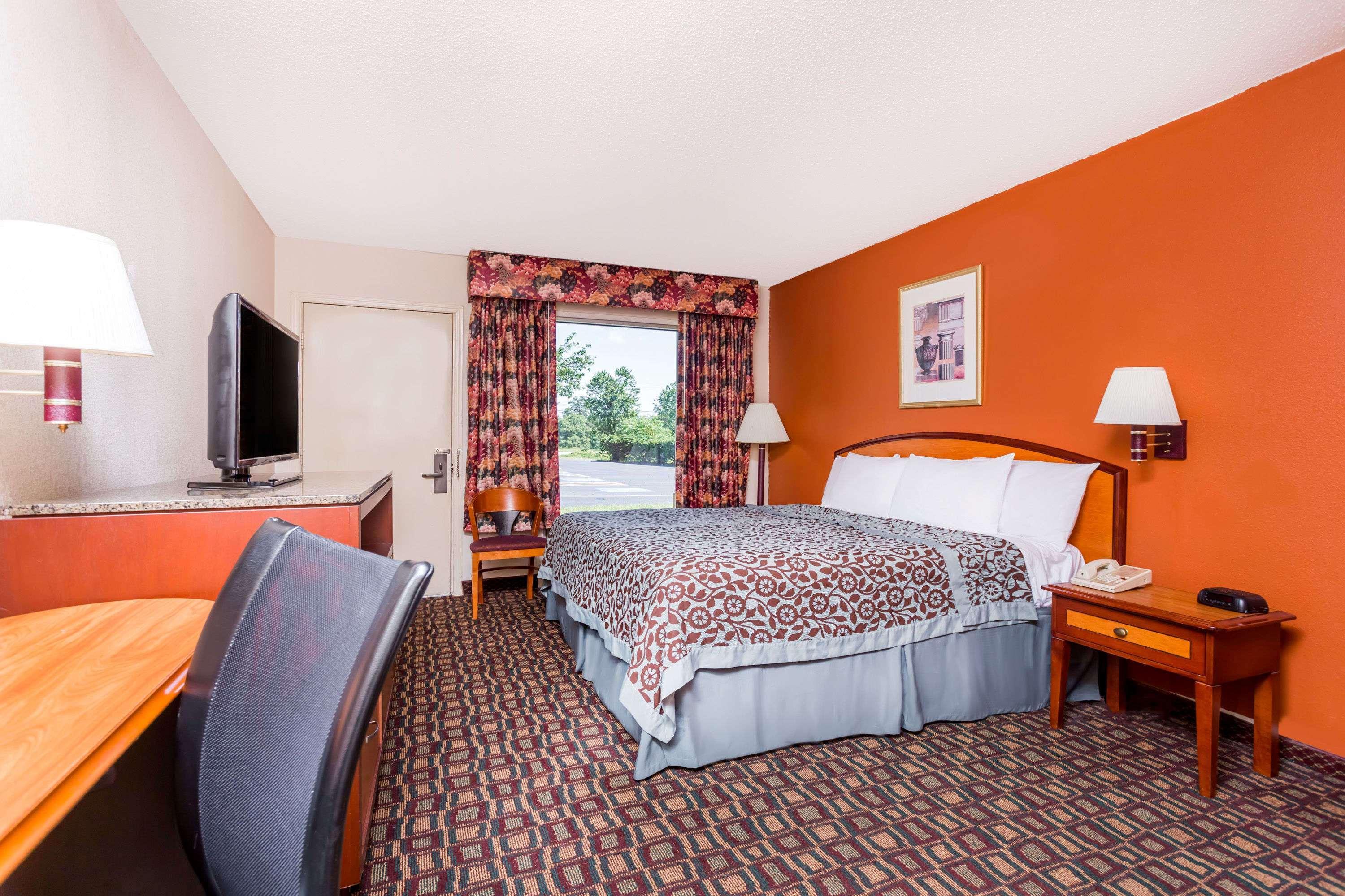 Days Inn By Wyndham Augusta Wheeler Road Exteriér fotografie
