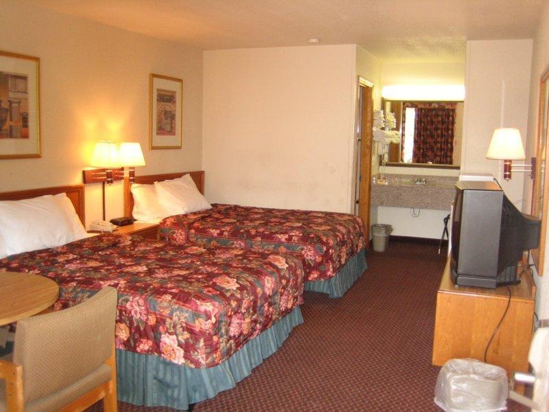 Days Inn By Wyndham Augusta Wheeler Road Exteriér fotografie