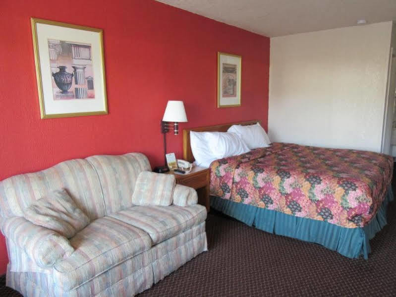 Days Inn By Wyndham Augusta Wheeler Road Exteriér fotografie