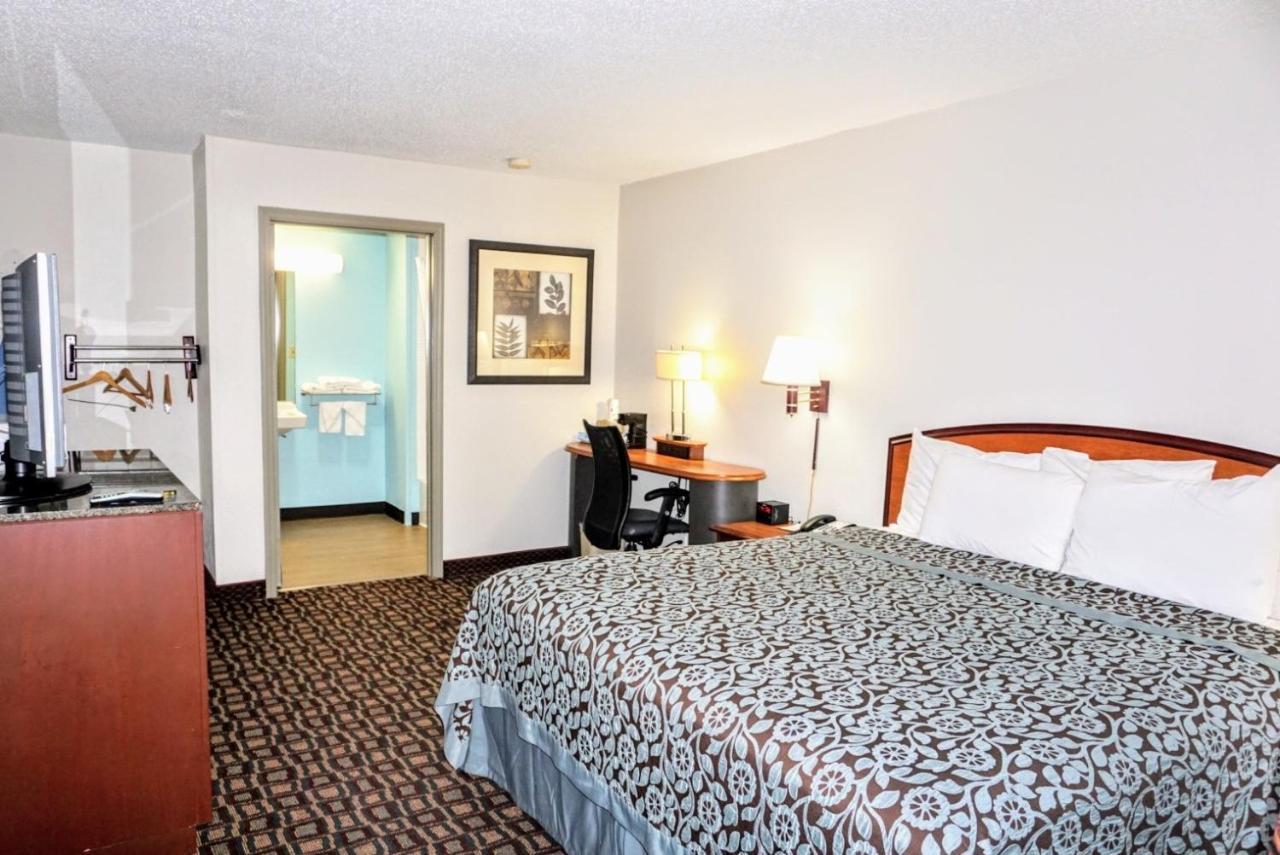 Days Inn By Wyndham Augusta Wheeler Road Exteriér fotografie